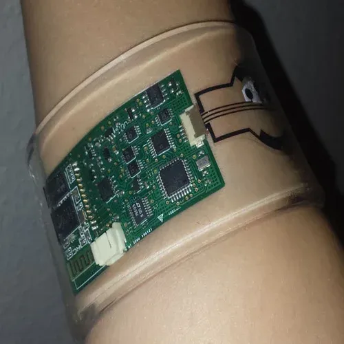 Flexible skin contact PCB with biocompatible gold electrodes