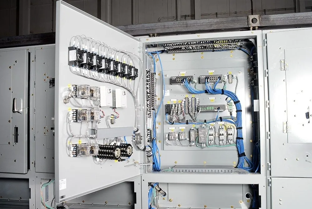 Trends in Intelligent Electrical Switchgear Technology