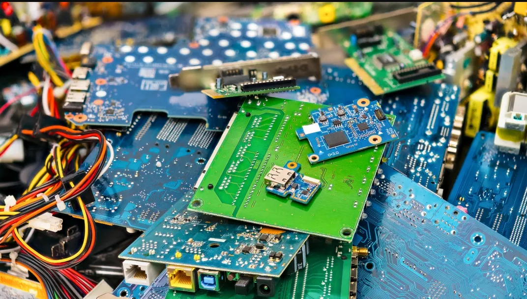 Minimizing waste in flexible PCB production with optimized layouts