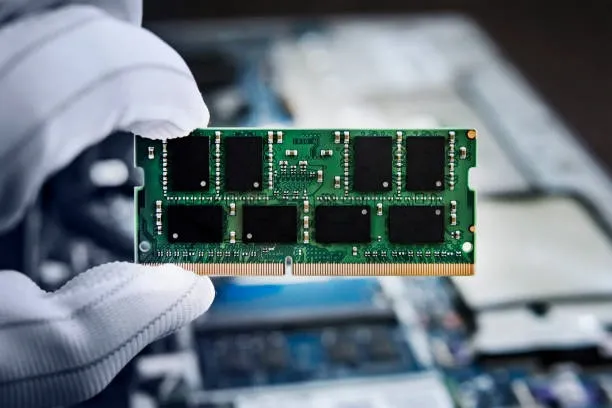 Key Differences Between DDR SDRAM and SDRAM