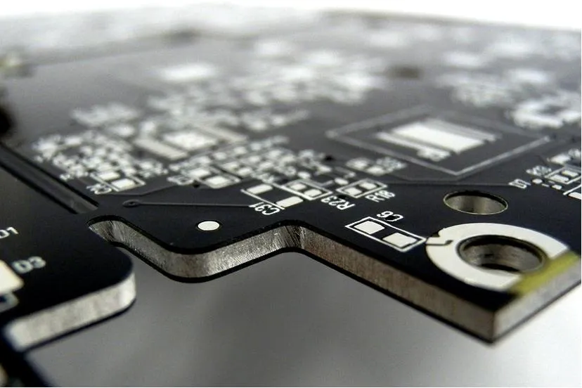 MCPCB design layout with thermal vias for enhanced heat dissipation