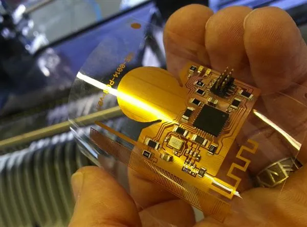 Custom flexible PCB design for robotics fitting complex shapes