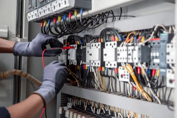 Automotive Relay Construction and Operation