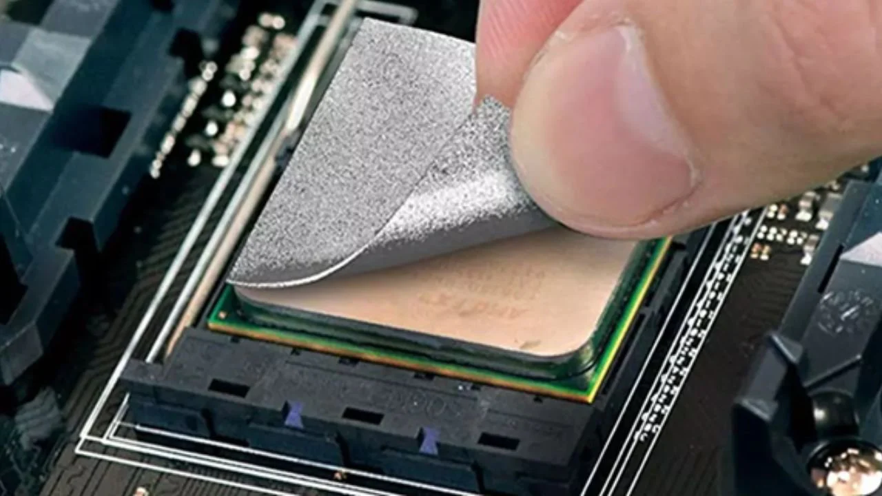 PCB design showing thermal pad with vias for heat dissipation